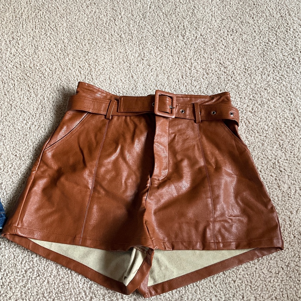 New Faux Leather short with belt size small